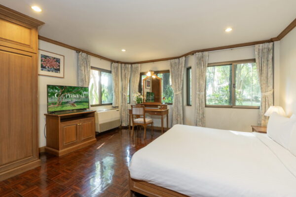 Three Bedroom Residence Three Bedroom Residence